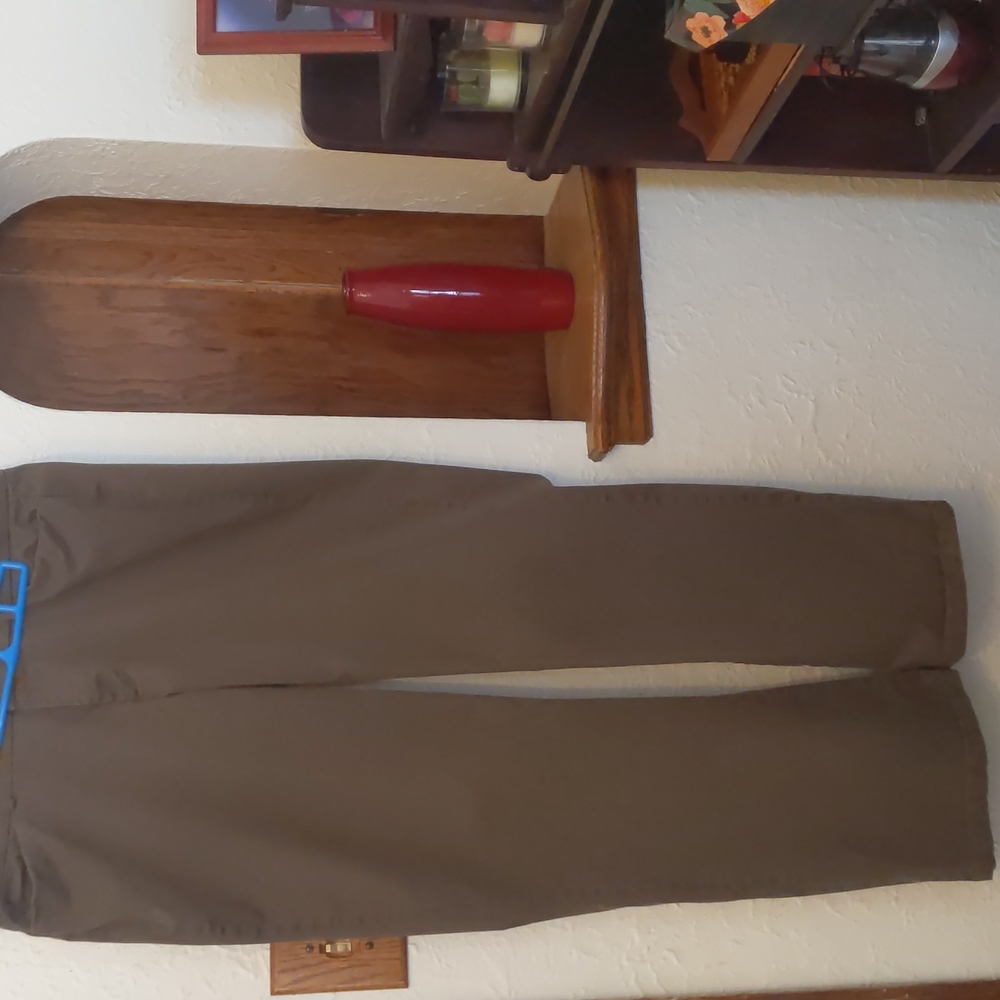 Docker's women's pant, size 16 Long, brown